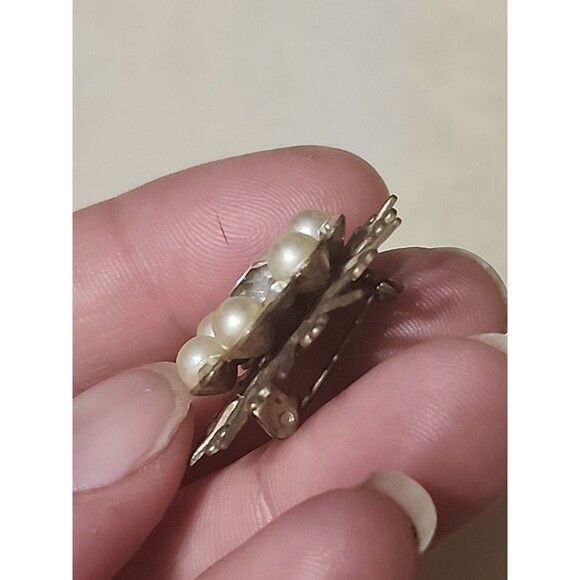 Vintage Faux Pearl & Rhinestone Starburst Brooch Pin Clear Gold Tone Retro - Picture 4 of 6
